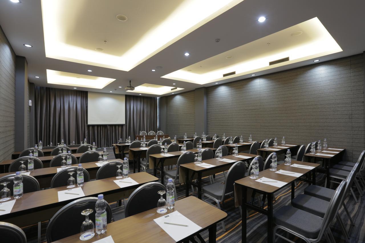 Kyriad Hotel Muraya Aceh Банда Ачех Екстериор снимка